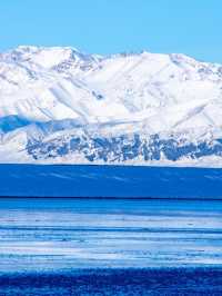 冬日賽里木湖,美到失語的藍冰秘境!