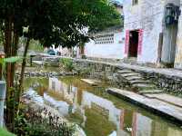 The magic of Thousand Island Lake touches the soul with its serene beauty.