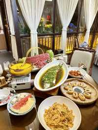 以為護城河夠美了,直到我來到了這……襄陽絕美中式庭院餐廳