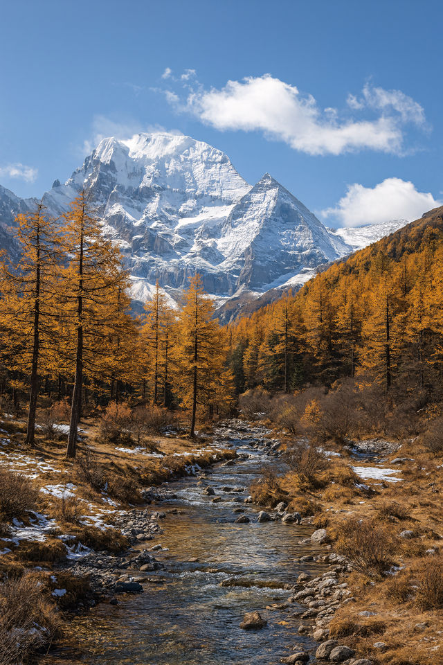 被狠狠種草!稻城亞丁的秋冬氛圍感絕了 被狠狠種草!稻城亞丁的秋冬氛圍感絕了