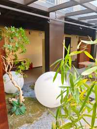 在花坊過上了躺平的日子