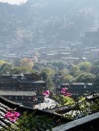 貴州!千戶苗寨去了8次我終於找到了一家觀景超美的吊腳樓民宿