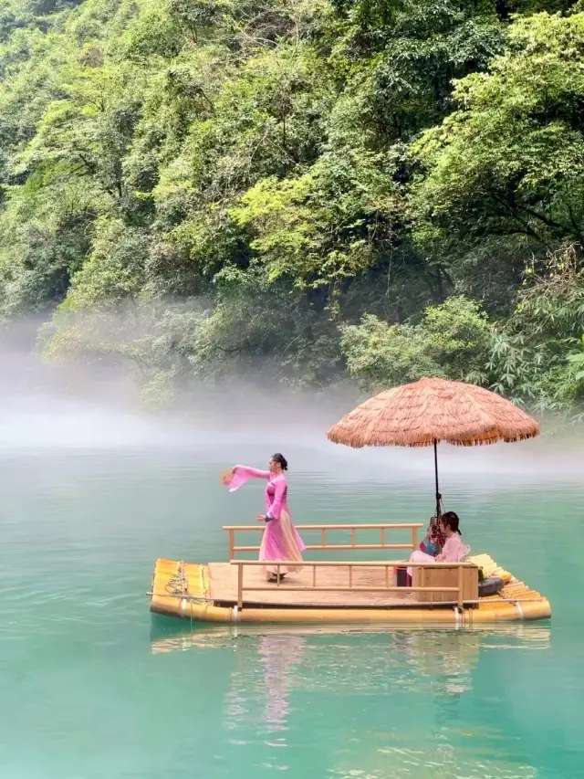 บันทึกการล่องแก่งเฮ่อเฟิงในสถานที่ลับเฉพาะ