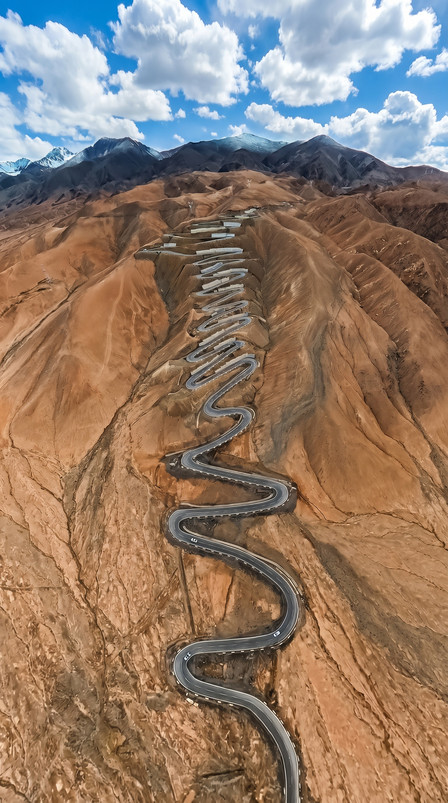 36 kilometers and 639 bends! Panlong Ancient Road is a legendary