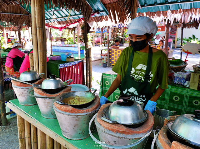 หลาดลองแล บางนุ ต.กะไหล อ.ตะกั่วทุ่ง จ.พังงา