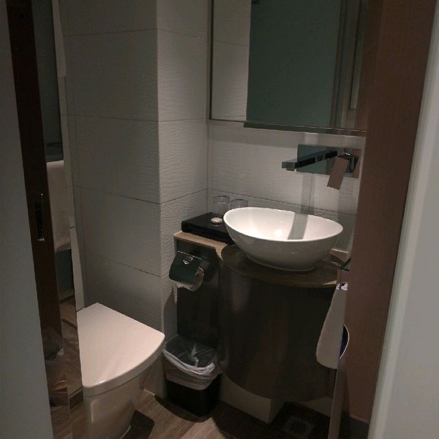 葵涌和宜合道荃灣絲麗酒店