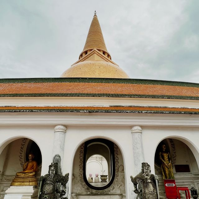 กราบนมัสการองค์พระปฐมเจดีย์🙏🏻