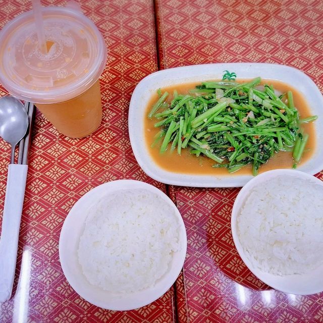 石牌美食😋超級下飯好吃的平價蘇梅泰國小館