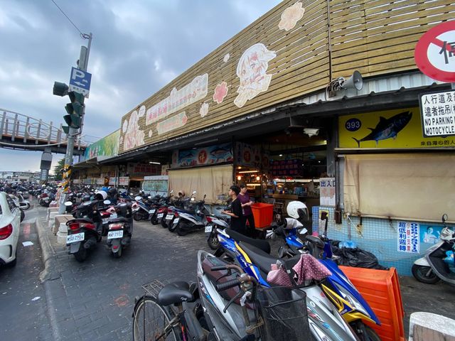 東港華僑市場必吃的黑鮪魚