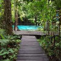 สระน้ำผุด : Blue Pool 
