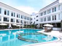 ที่พักสวยสไตล์ชิโนโปรตุกีสผสมผสานความร่วมสมัย
ใจกลางเมืองป่าตอง