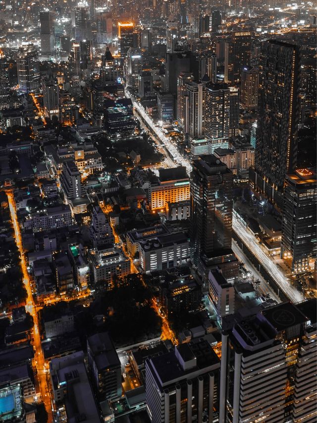 バンコクの夕日と夜景を満喫！King Power Mahanakhon Skywalk