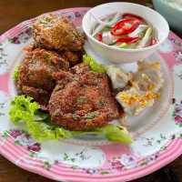 ป้าพร ก๋วยเตี๋ยวหมูโบราณร้านดัง อร่อยไม่ต้องปรุง