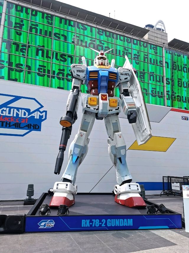 GUNDAM docks at Thailand 