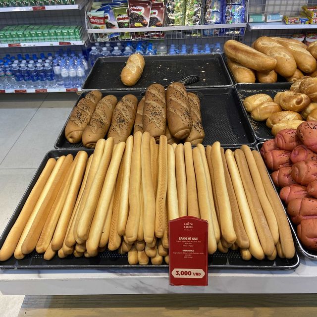 달랏 야시장 근처 리엔호아 베이커리 / 반미 맛집  🥖 