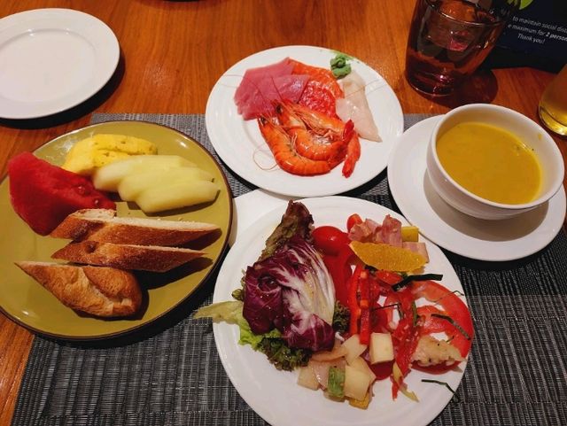 Scumptious buffet at Double Tree Hilton JB  Scumptious buffet at Double Tree Hilton JB