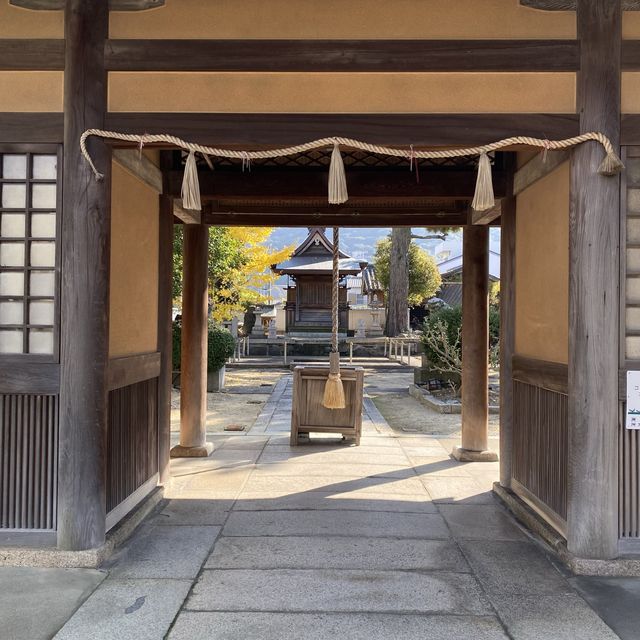 「洲本」地名の起源説が残る神社