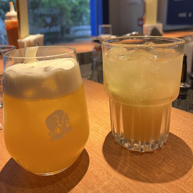 中環特色中西合璧漢堡包