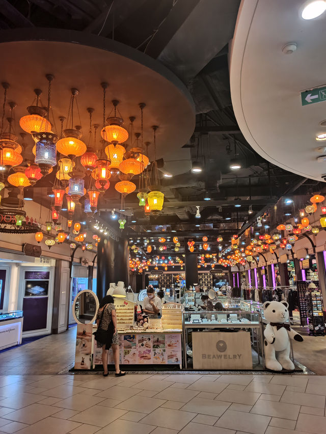 เทอร์มินัล 21 (Terminal 21)