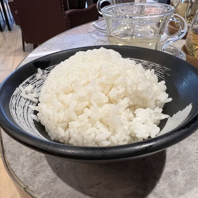 K11 高級路線台灣餐廳，供應大量甜品