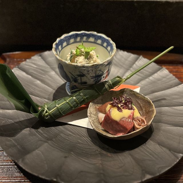 【大阪・北新地】経験豊富なシェフの技が光る芸術的な肉割烹「友百合」