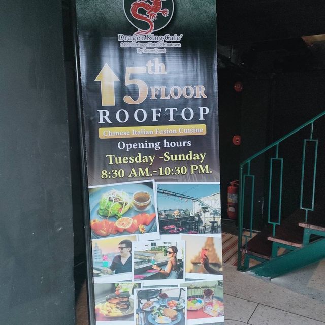 Dargon King Cafe Rooftop @ 2499 Heritage Hotel