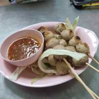 A Michelin Star Guide: Rung Rueang Pork Noodle