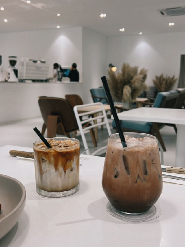 Minimalist cafe in JB