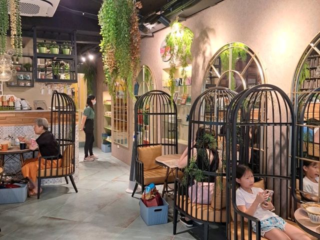 櫛瓜咖啡Zucchini Café❤️美好的週末好友相伴，美好的時光☺️