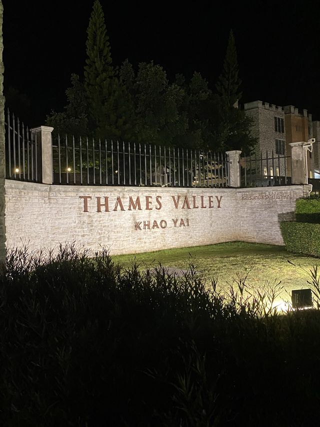 Thames Valley เขาใหญ่ สวยเหมือนอยู่ประเทศอังกฤษ