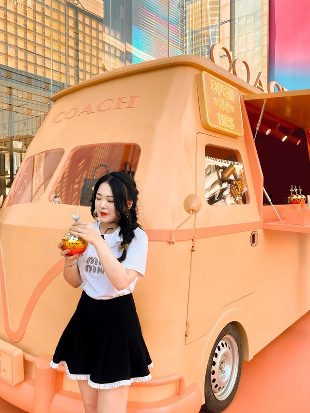 Coach on the move 打卡潮聖限時活動🧡