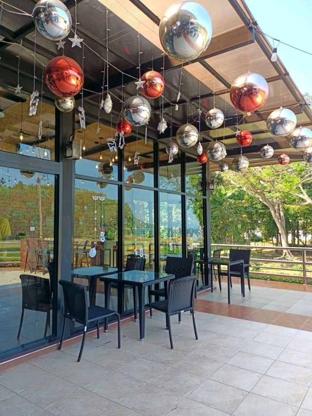 กาแฟวิวเขื่อนศรีนครินทร์