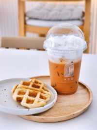Cafe ที่เป็นมากกว่า Cafe กับร้าน Hom Samutprakan🎅