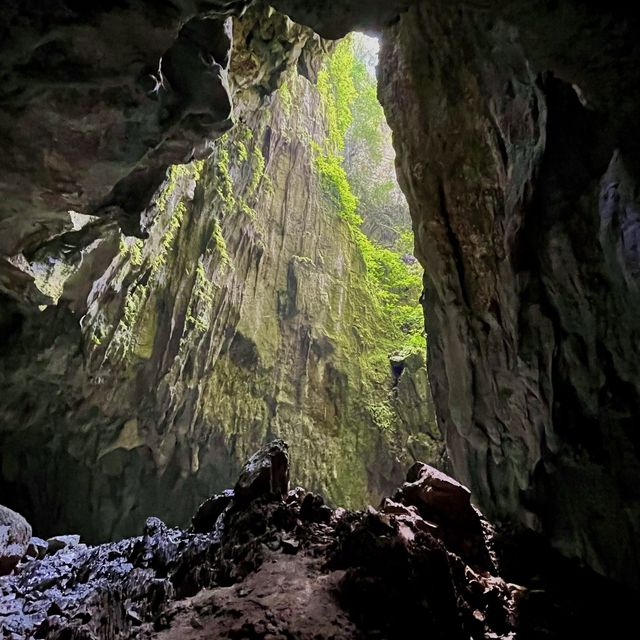 The world's largest underground chamber.