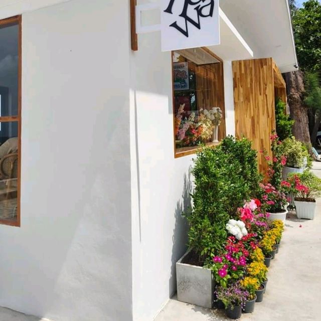 NaWa  Cafe