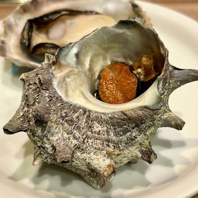 【大阪・梅田】卓上グリルで牡蠣や旬の魚介を楽しめる「8TH SEA OYSTER Bar & Grill ルクア大阪店」