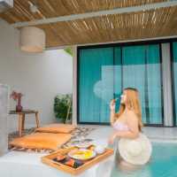 Myth koh larn resort bar and bistro