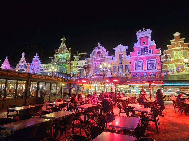 Back to the childhood at Everland