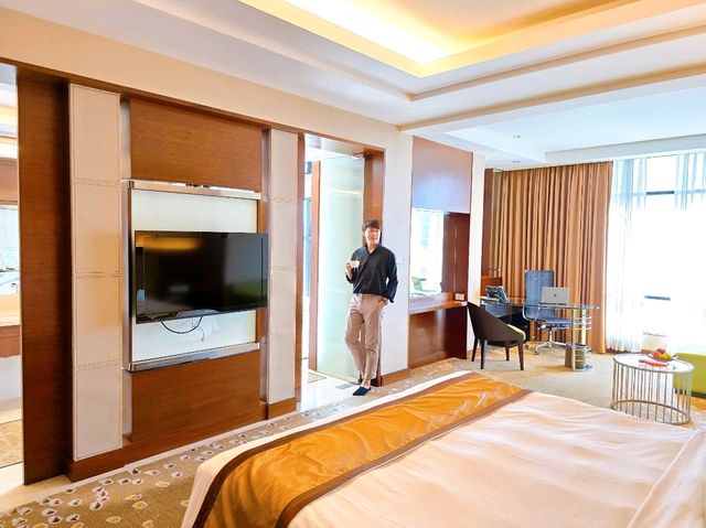 𝘼𝙀𝙏𝘼𝙎 𝙇𝙪𝙢𝙥𝙞𝙣𝙞 โรงแรมใจกลางเมือง ✨️😍
