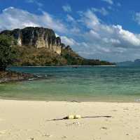 【泰國】2024潑水節！雞島特色景點，海水温暖清澈