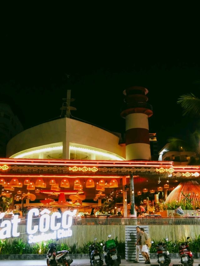 Fat Coco Seafood Club พัทยา : ร้านอาหารทะเลสุดชิค