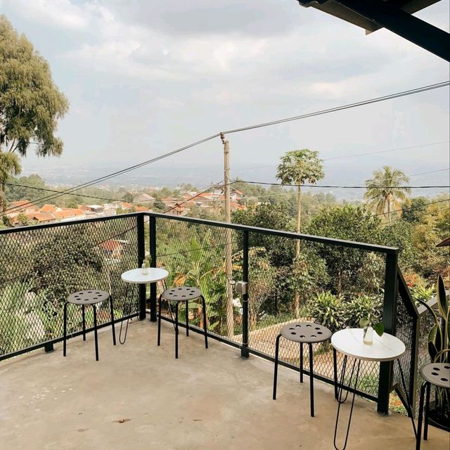 TEMPAT NGOPI JAUH DARI PERKOTAAN