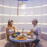ร้านอาหารอร่อยในเมืองเชียงใหม่ มีสระให้เล่นน้ำ 