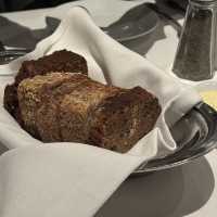 Newyork에서 맛보는 갓성비 런치코스 “Gallaghers Steakhouse”