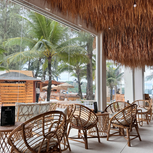 𝙏𝙃𝙀 𝘽𝙀𝘼𝘾𝙃 𝙋𝙃𝙐𝙆𝙀𝙏 หาดบางเทา ..