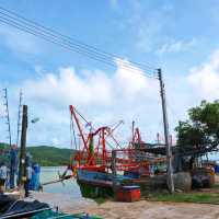 โบสถ์สีน้ำเงิน วัดปากน้ำแขมหนู จ.จันทบุรี