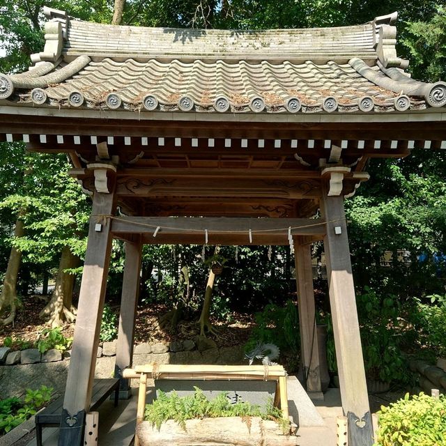 手水舎が見どころの「熊野神社」