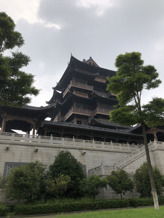 Incredible Guiyuan Temple in Wuhan, China 🇨🇳