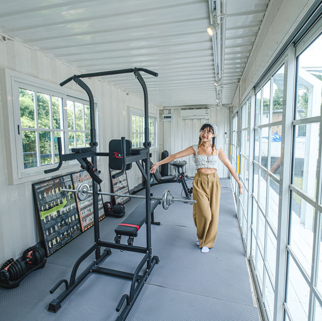 บ้านพักในจังหวัดเลย มีสระกว้างและอ่างจากุชซี่