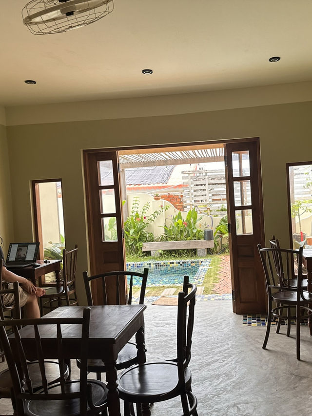 Old House in Fishing Village: NGÀI VILLA